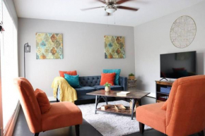 4 miles from Med Ctr. & Downtown-near EVERYTHING!